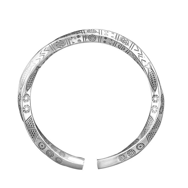 Free-Spirited Style: Vintage Unisex Cuff Bracelets