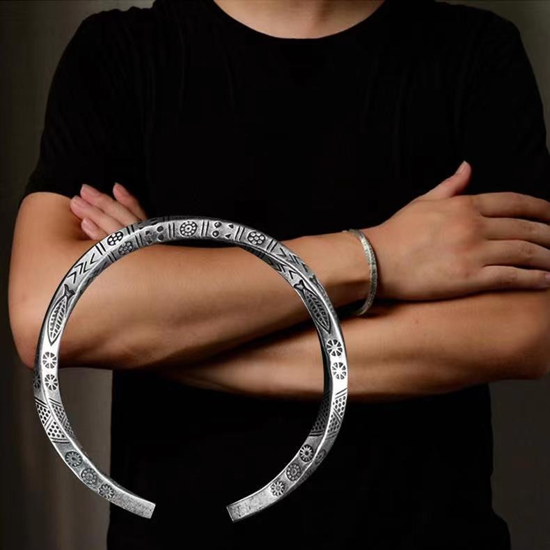 Free-Spirited Style: Vintage Unisex Cuff Bracelets