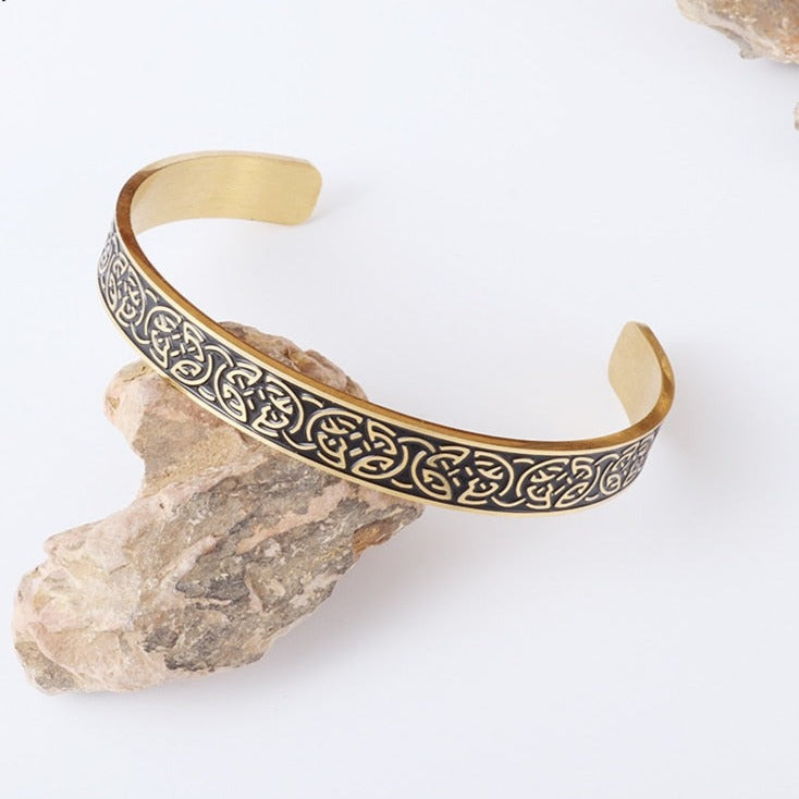 Free-Spirited Style: Vintage Unisex Cuff Bracelets
