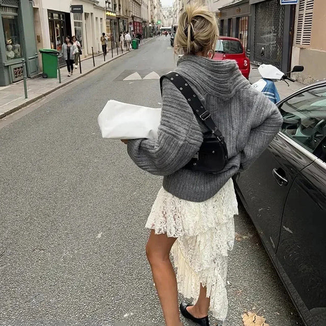 TARUXY Off Shoulders Knitted Sweater Women's Loose Solid Fashion Long Sleeve Pullover High Street Knitwear Sweaters Femme Spring