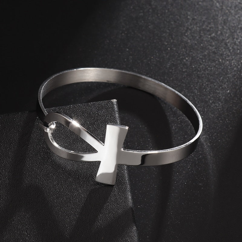 Free-Spirited Style: Vintage Unisex Cuff Bracelets