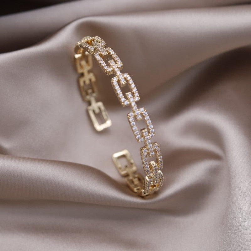 Serpentine Bracelets Collection
