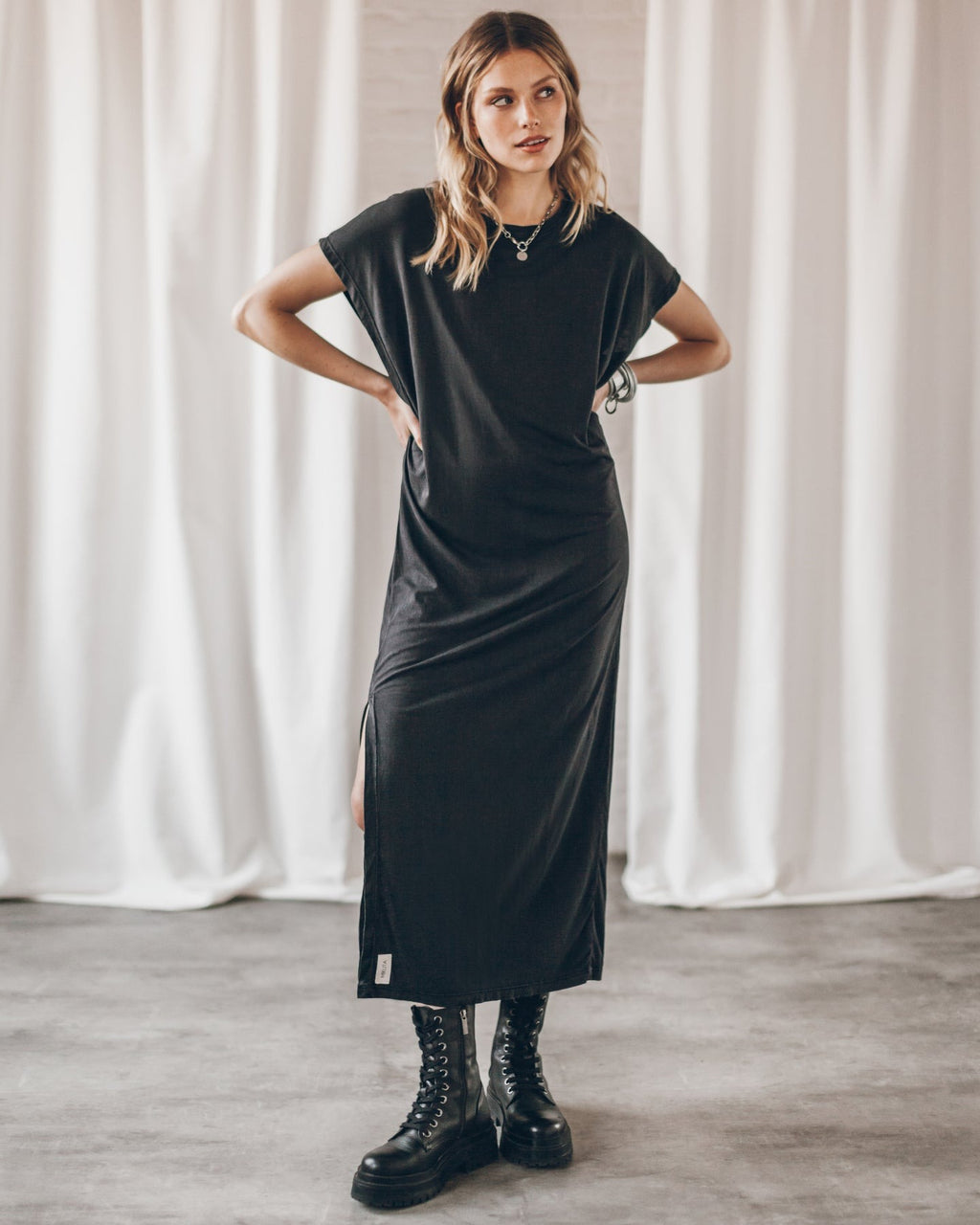 Simple and Effortless Open Sleeve Slit Oversized T-shirt Midi Dress