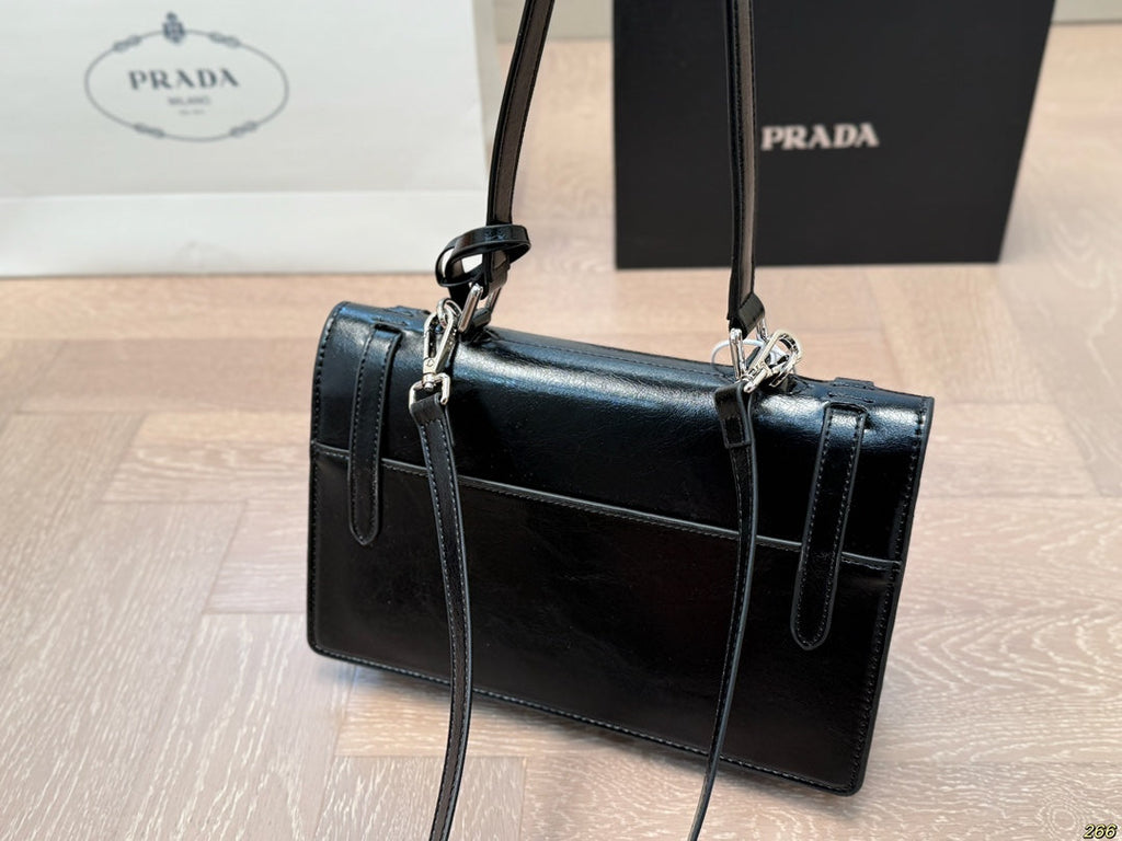 WORK BRIEFCASE 27 IN BLACK SHINY SMOOTH CALFSKIN